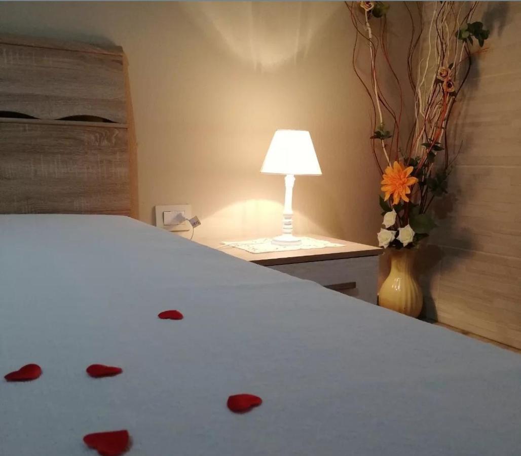 Apartmán Monte Granatico Villamassargia Exteriér fotografie