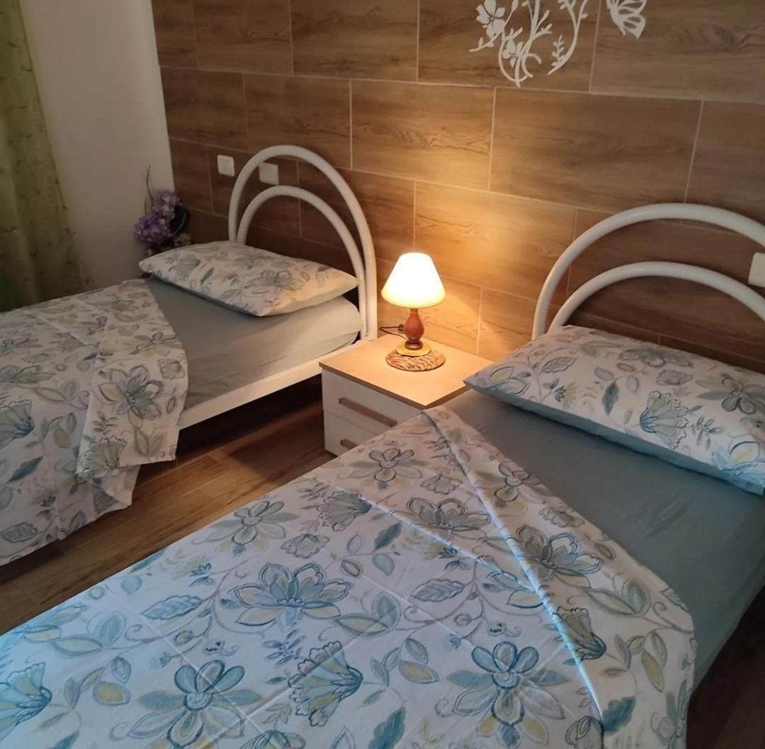 Apartmán Monte Granatico Villamassargia Exteriér fotografie